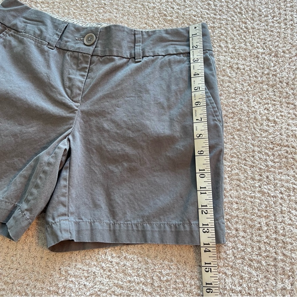 Ann Taylor LOFT Gray Shorts “The Riviera Short” Size 0 - Picture 9 of 9